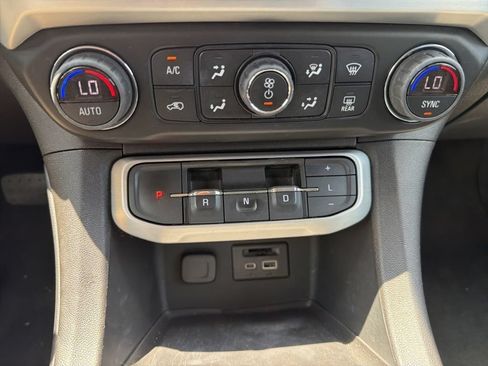 Used 2023 GMC Acadia SLT AWD/4WD image 22
