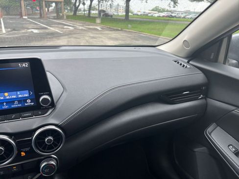 Used 2025 Nissan Sentra SV FWD image 30