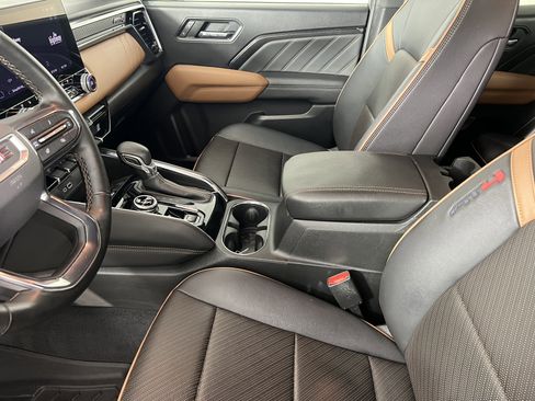 Used 2024 GMC Canyon AT4 w/ AT4 Premium Package image 16