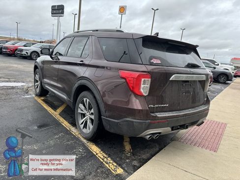 Used 2020 Ford Explorer Platinum w/ Premium Technology Package image 3