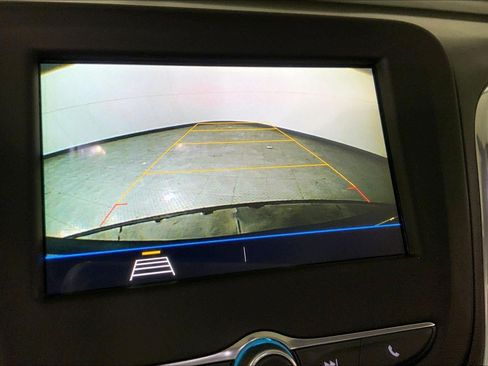 Used 2019 Chevrolet Equinox LS w/ LS Convenience Package AWD/4WD image 21
