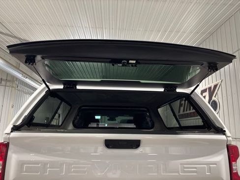 Used 2025 Chevrolet Silverado 1500 LTZ AWD/4WD image 9