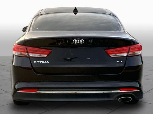 Used 2018 Kia Optima EX w/ Technology Package FWD image 5