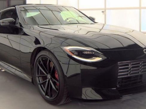 Used 2024 Nissan Z Performance w/ Floor Mat Package RWD image 1