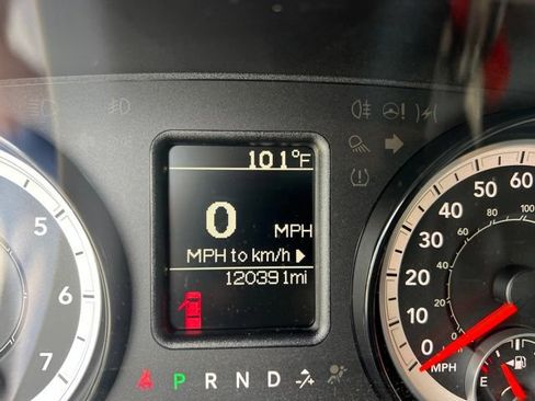 Used 2017 RAM 1500 Express AWD/4WD image 12