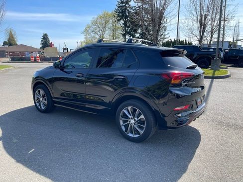 Used 2021 Buick Encore GX Select w/ Advanced Technology Package image 3