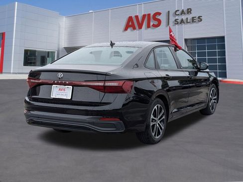 Used 2025 Volkswagen Jetta Sport FWD image 6
