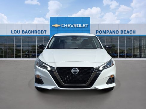 Used 2022 Nissan Altima 2.5 SR image 2