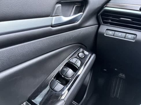 Used 2023 Nissan Altima 2.5 SV FWD image 38