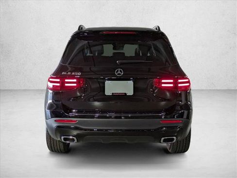 Used 2026 Mercedes-Benz GLB 250 image 9