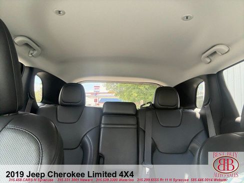 Used 2019 Jeep Cherokee Limited AWD/4WD image 19