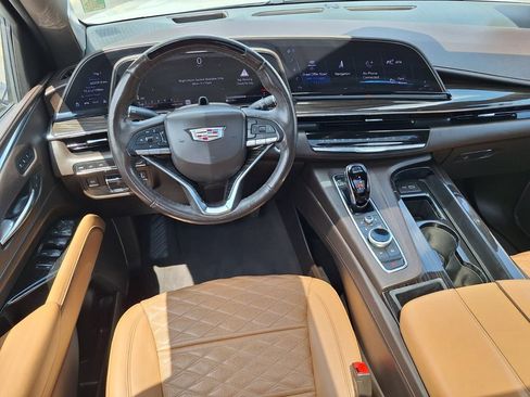 Used 2022 Cadillac Escalade Premium Luxury w/ Performance Package RWD image 11