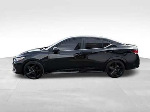 Used 2022 Nissan Sentra SR w/ Midnight Edition FWD image 11