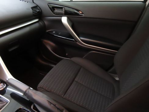 New 2025 Mitsubishi Eclipse Cross LE image 18