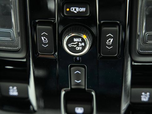 New 2026 GMC Yukon AT4 w/ AT4 Premium Plus Package image 48