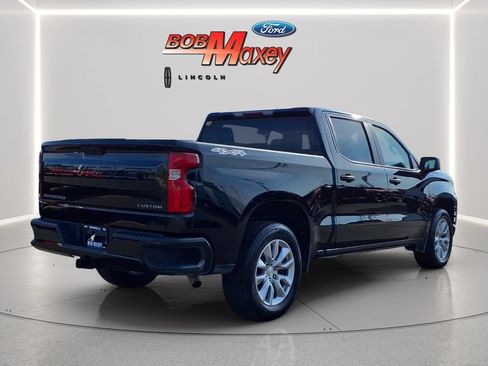 Used 2020 Chevrolet Silverado 1500 Custom w/ Custom Value Package AWD/4WD image 4