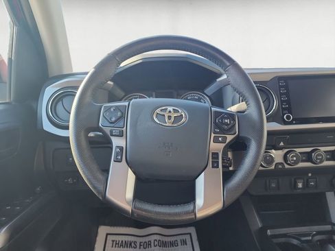 Used 2020 Toyota Tacoma SR5 image 12