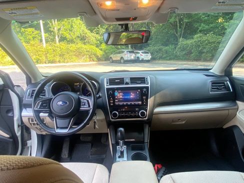 Used 2019 Subaru Outback 2.5i Premium AWD/4WD image 37