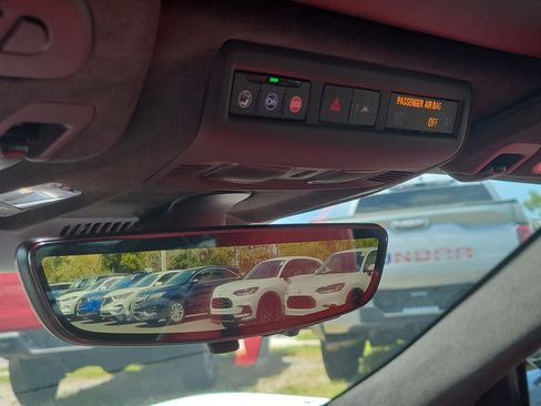 Used 2024 Chevrolet Corvette Stingray Premium Cpe w/ Z51 Performance Package image 25