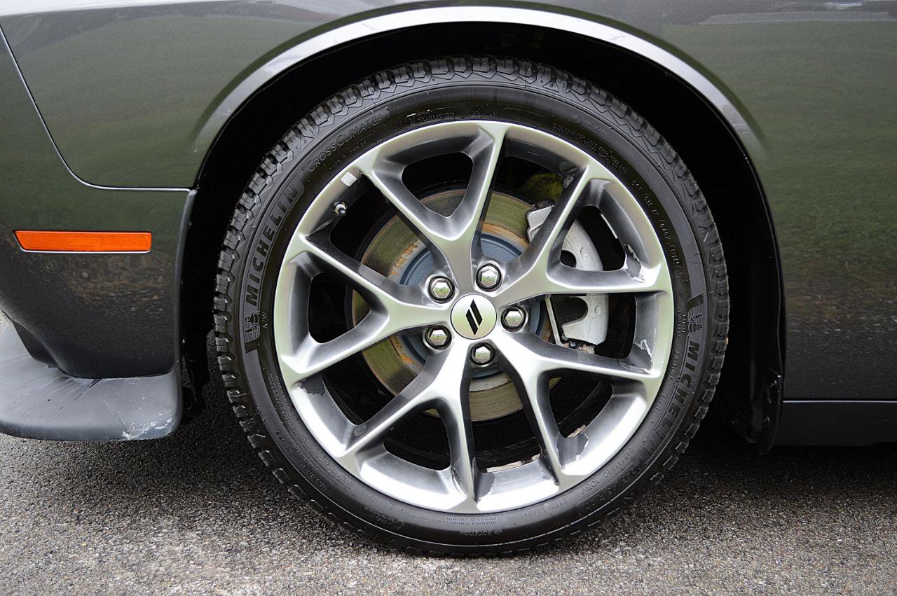 Used 2022 Dodge Challenger GT RWD image 9