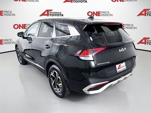 Used 2023 Kia Sportage LX FWD image 5