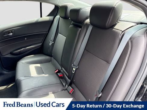 Used 2017 Acura ILX FWD image 32