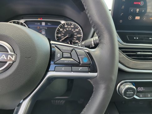 Used 2023 Nissan Altima 2.5 SL FWD image 23