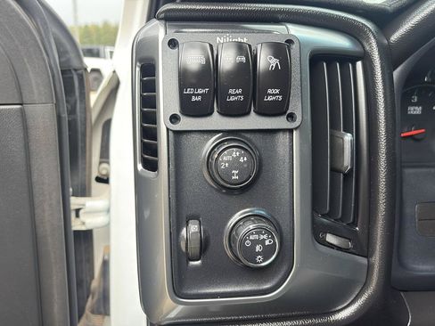 Used 2015 Chevrolet Silverado 1500 LT w/ All Star Edition AWD/4WD image 16