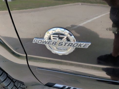 Used 2015 Ford F250 Platinum w/ FX4 Off-Road Package image 42