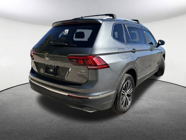 Used 2018 Volkswagen Tiguan SEL AWD/4WD image 17
