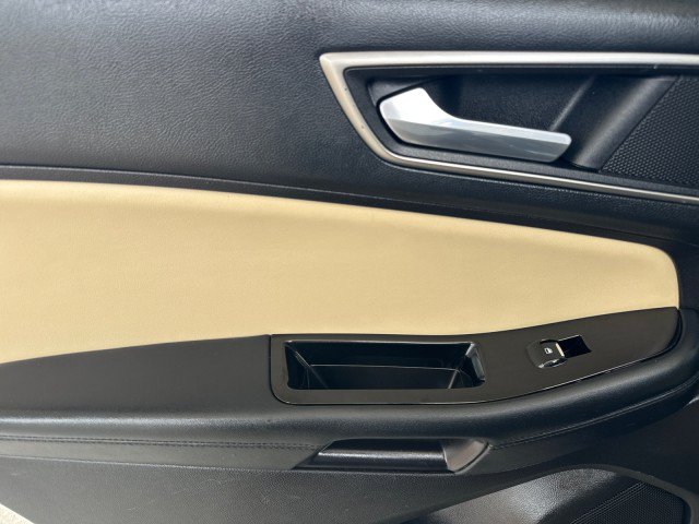 Used 2017 Ford Edge SEL w/ Equipment Group 201A FWD image 6