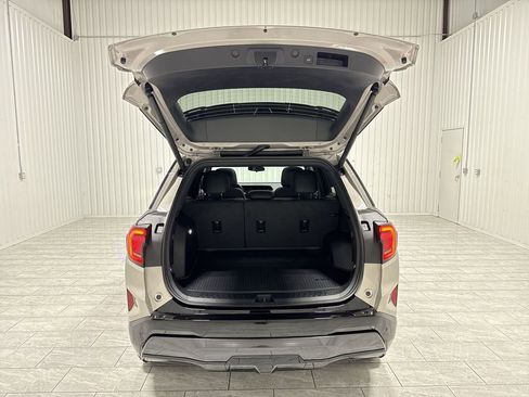 New 2026 GMC Terrain AT4 w/ LPO, Floor Liner Package AWD/4WD image 27