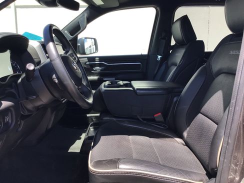 Used 2023 RAM 1500 Laramie AWD/4WD image 12