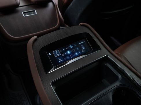 Used 2025 Lincoln Navigator L Reserve image 35