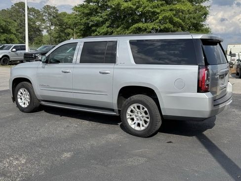 Used 2016 GMC Yukon XL SLE image 5