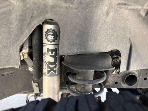 Used 2019 Jeep Wrangler Unlimited Sport S AWD/4WD image 4