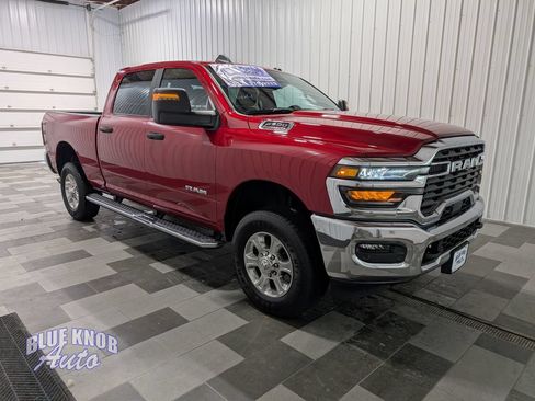 Used 2026 RAM 2500 Big Horn AWD/4WD image 6
