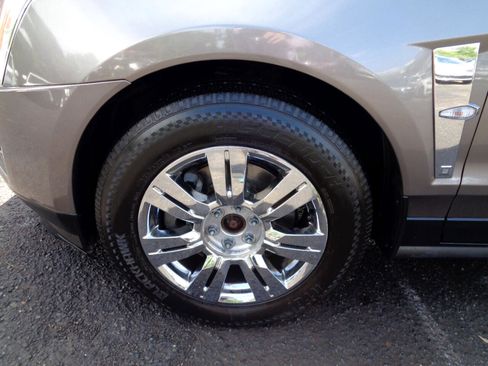 Used 2011 Cadillac SRX Luxury image 27