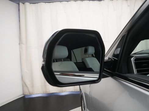 Used 2025 Toyota Sequoia Capstone AWD/4WD image 25