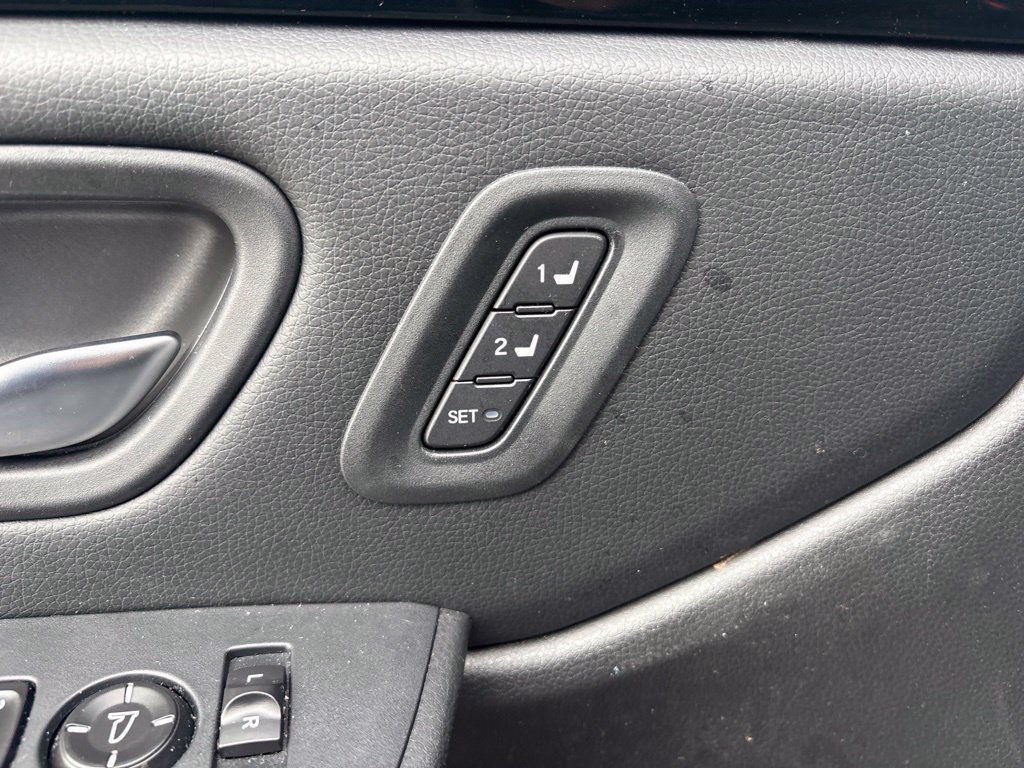 Certified 2024 Honda Pilot Touring image 10