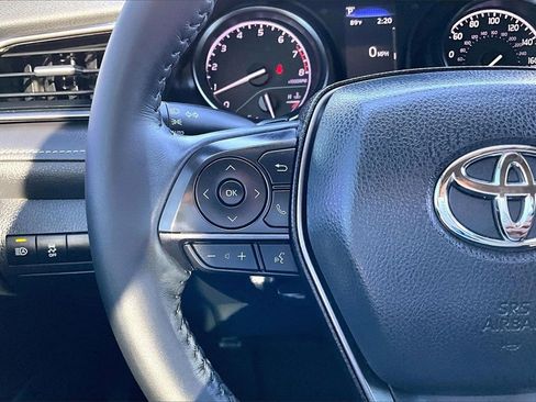 Used 2024 Toyota Camry SE image 19