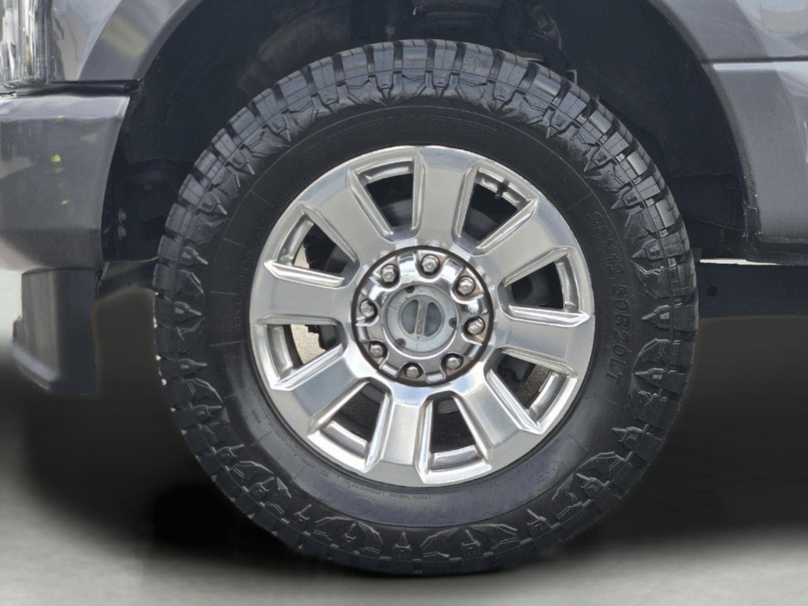 Used 2022 Ford F250 Platinum w/ FX4 Off-Road Package AWD/4WD image 11