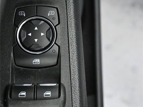 Used 2018 Ford Fusion S w/ Equipment Group 101A image 10