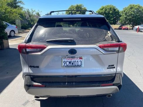 Used 2022 Toyota RAV4 XSE w/ XSE Grade Weather Package AWD/4WD image 5