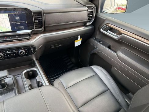 Certified 2025 Chevrolet Silverado 1500 LT w/ Texas Edition Plus image 29