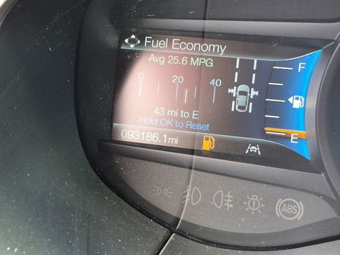 Used 2021 Ford Edge SE FWD image 32