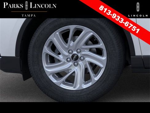 New 2026 Lincoln Corsair Premiere image 19