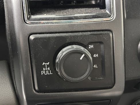 Used 2017 Ford F150 XLT w/ Trailer Tow Package image 23