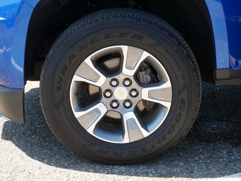 Used 2018 Chevrolet Colorado Z71 AWD/4WD image 15