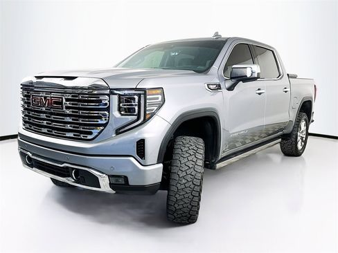 Used 2023 GMC Sierra 1500 Denali w/ Technology Package image 2